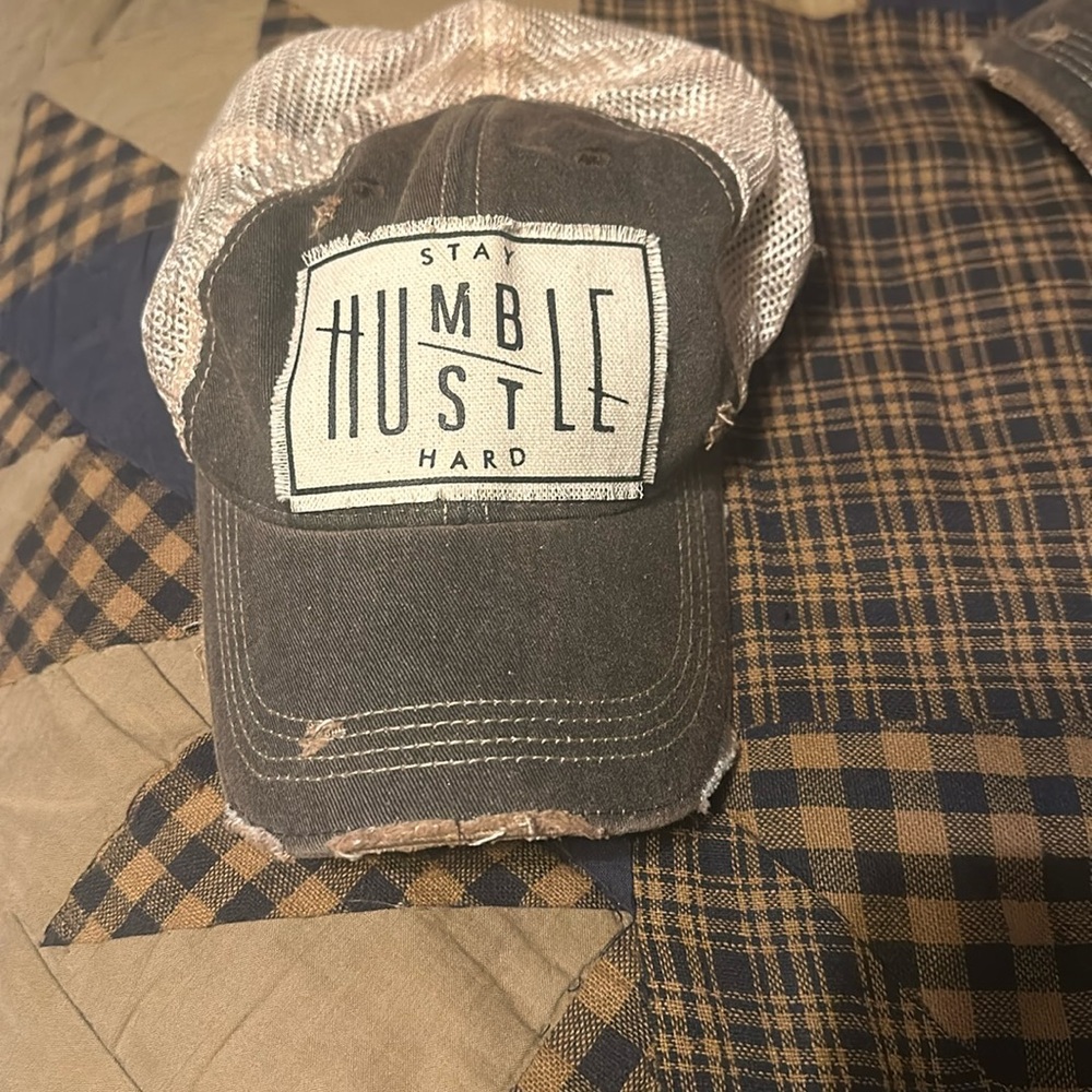 Stay humble hustle hard hat